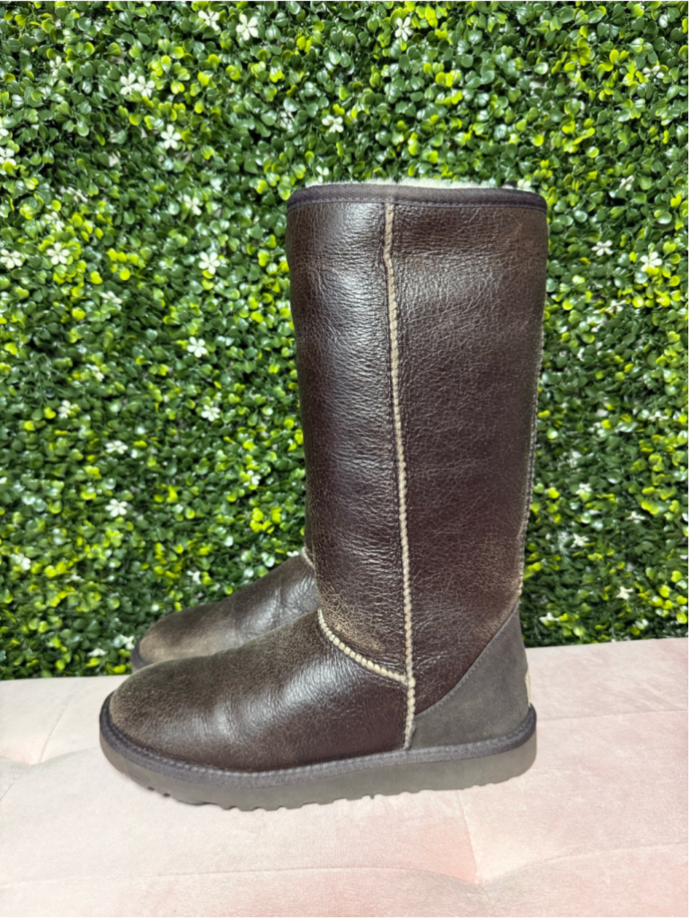 UGG Classic Tall Bomber 5804 Womens 8 Brown Leather Sheepskin Winter Boots
